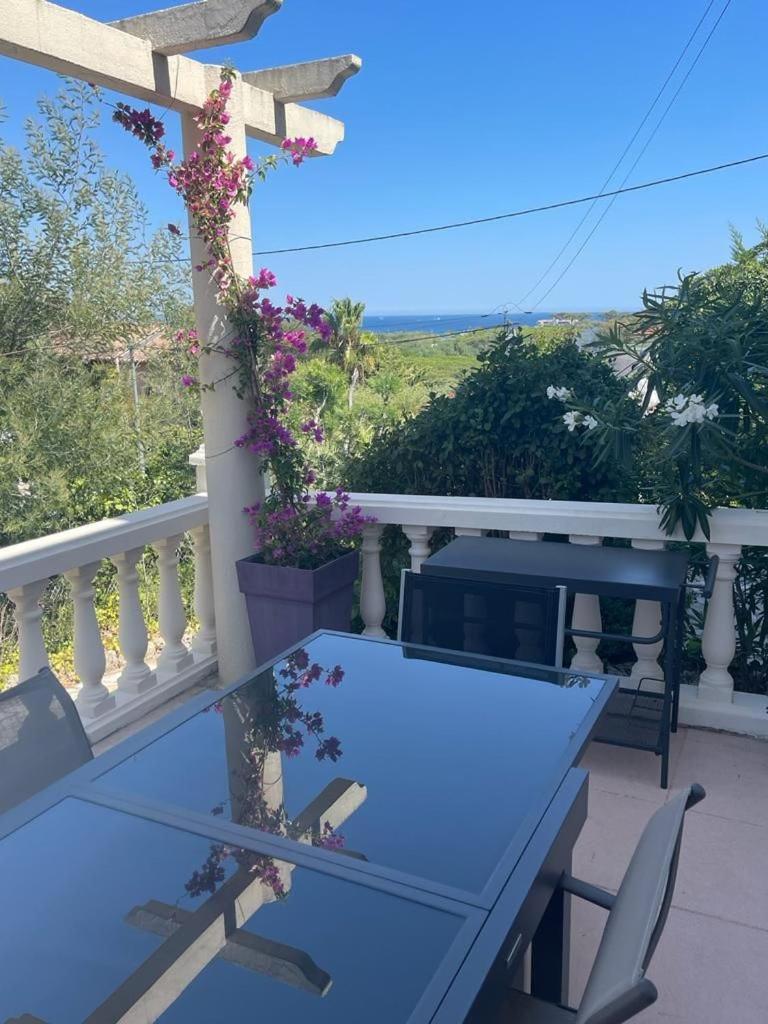 Au Reveil Des Cigales Hotel Saint Aygulf Kültér fotó